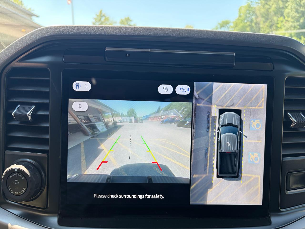 Ford F-150 XLT SuperCrew 4WD 2025
