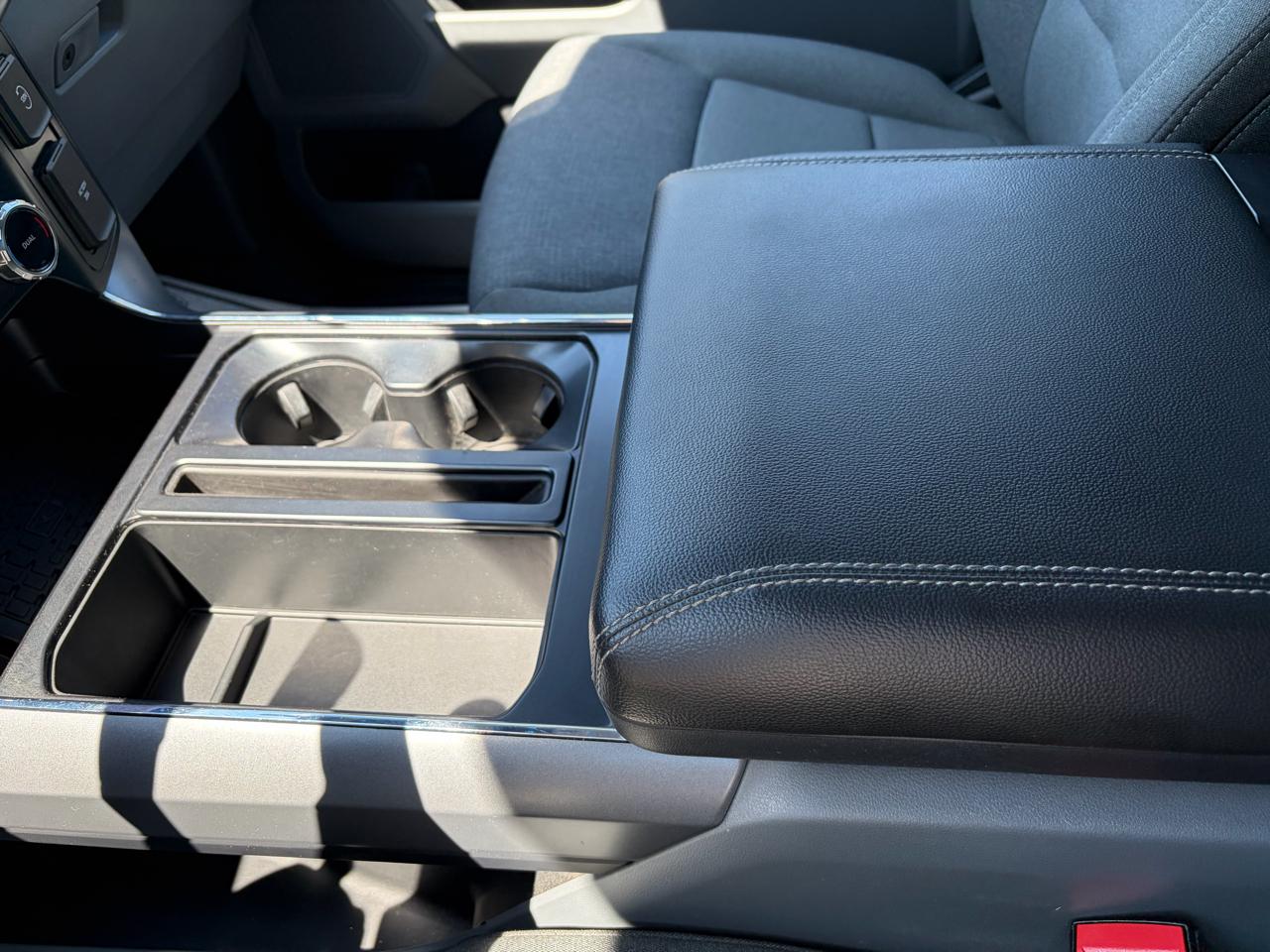 Ford F-150 XLT SuperCrew 4WD 2025
