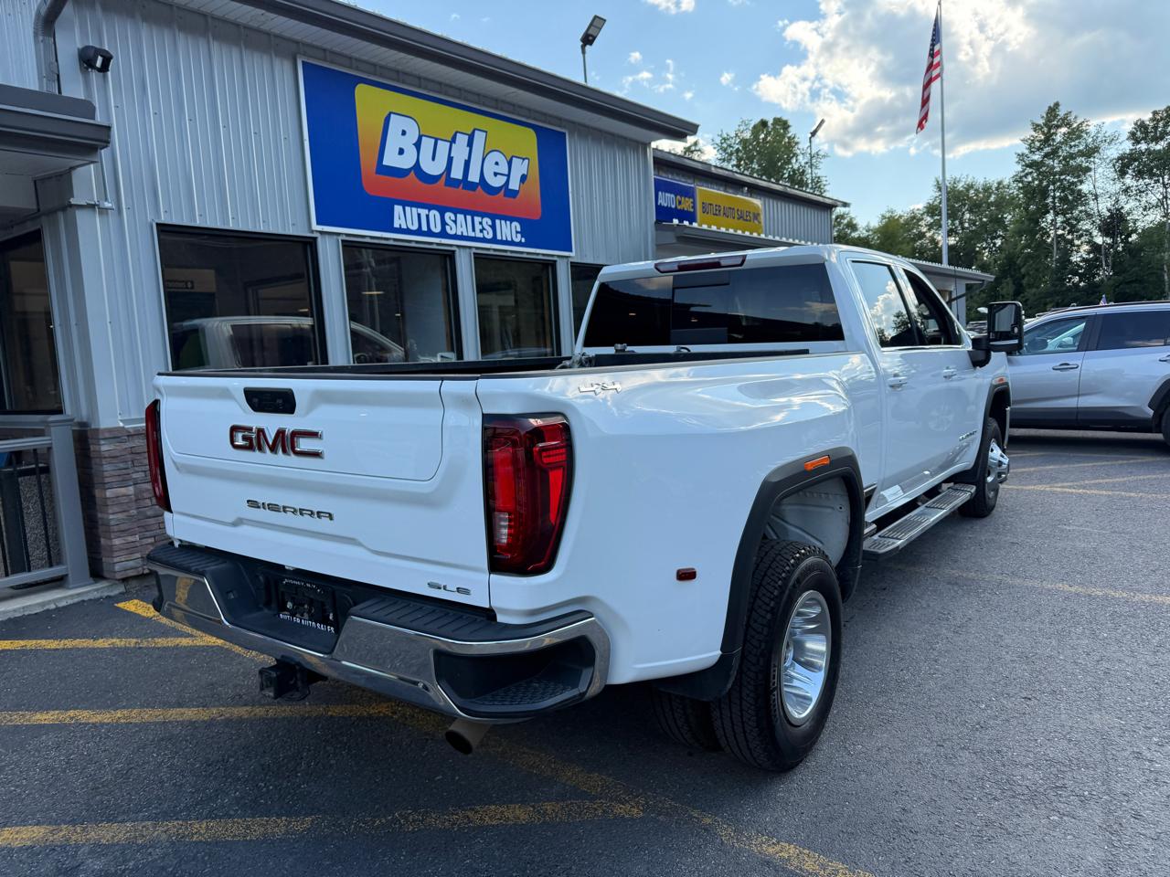 GMC Sierra 3500HD SLE Crew Cab Long Box 4WD 2022