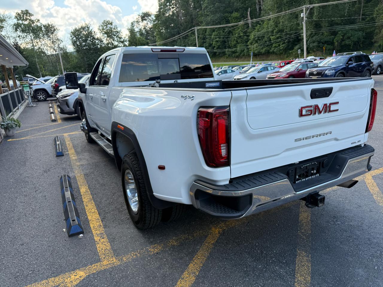 GMC Sierra 3500HD SLE Crew Cab Long Box 4WD 2022