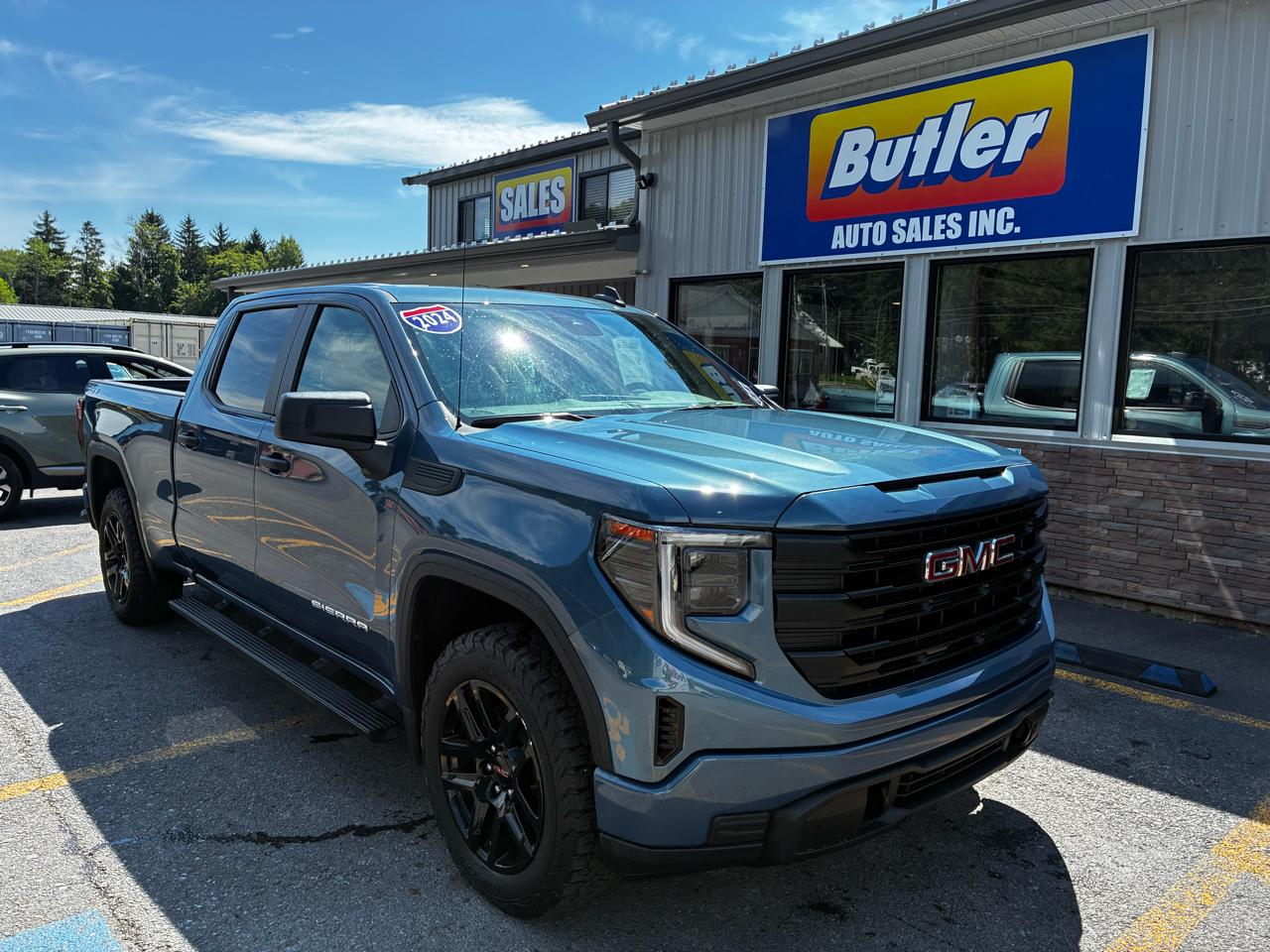GMC Sierra 1500 Pro Crew Cab Short Box 4WD 2024