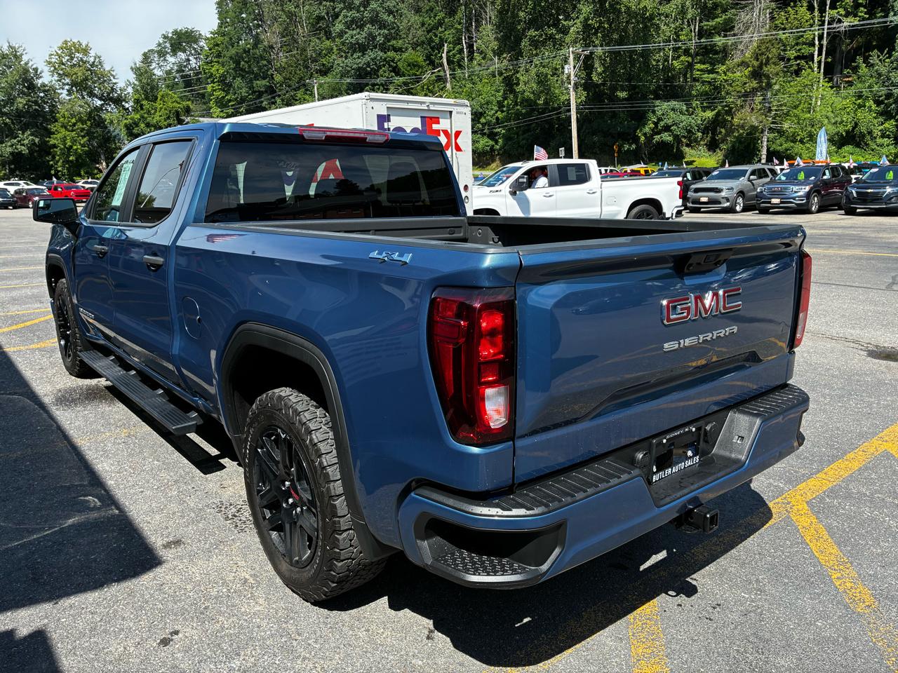 GMC Sierra 1500 Pro Crew Cab Short Box 4WD 2024