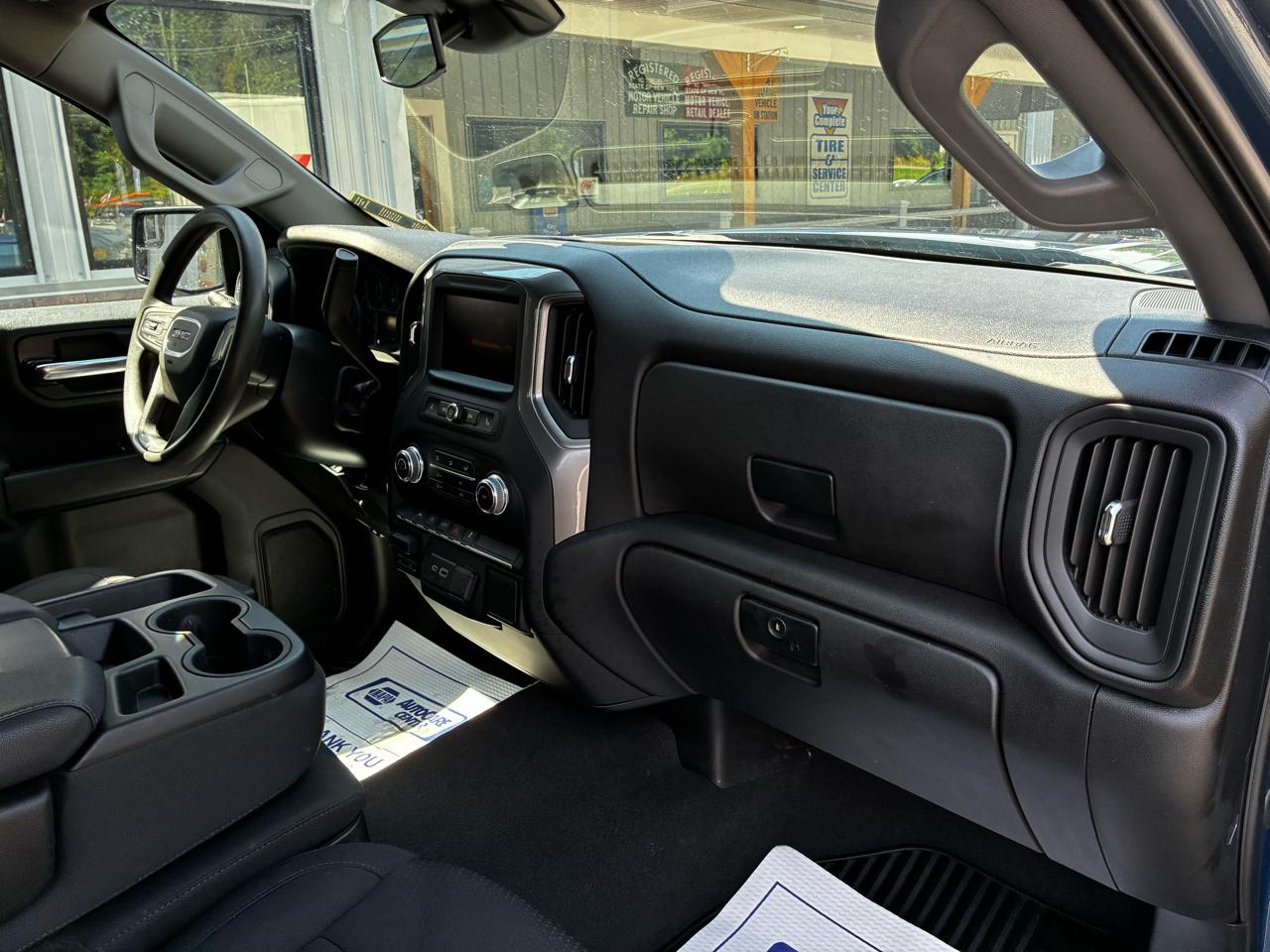 GMC Sierra 1500 Pro Crew Cab Short Box 4WD 2024