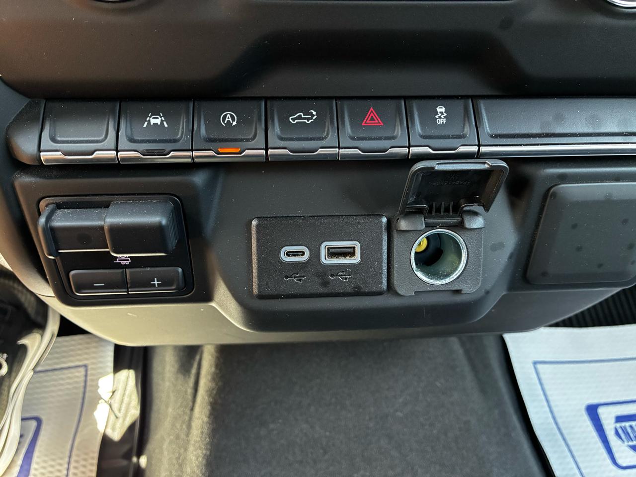 GMC Sierra 1500 Pro Crew Cab Short Box 4WD 2024