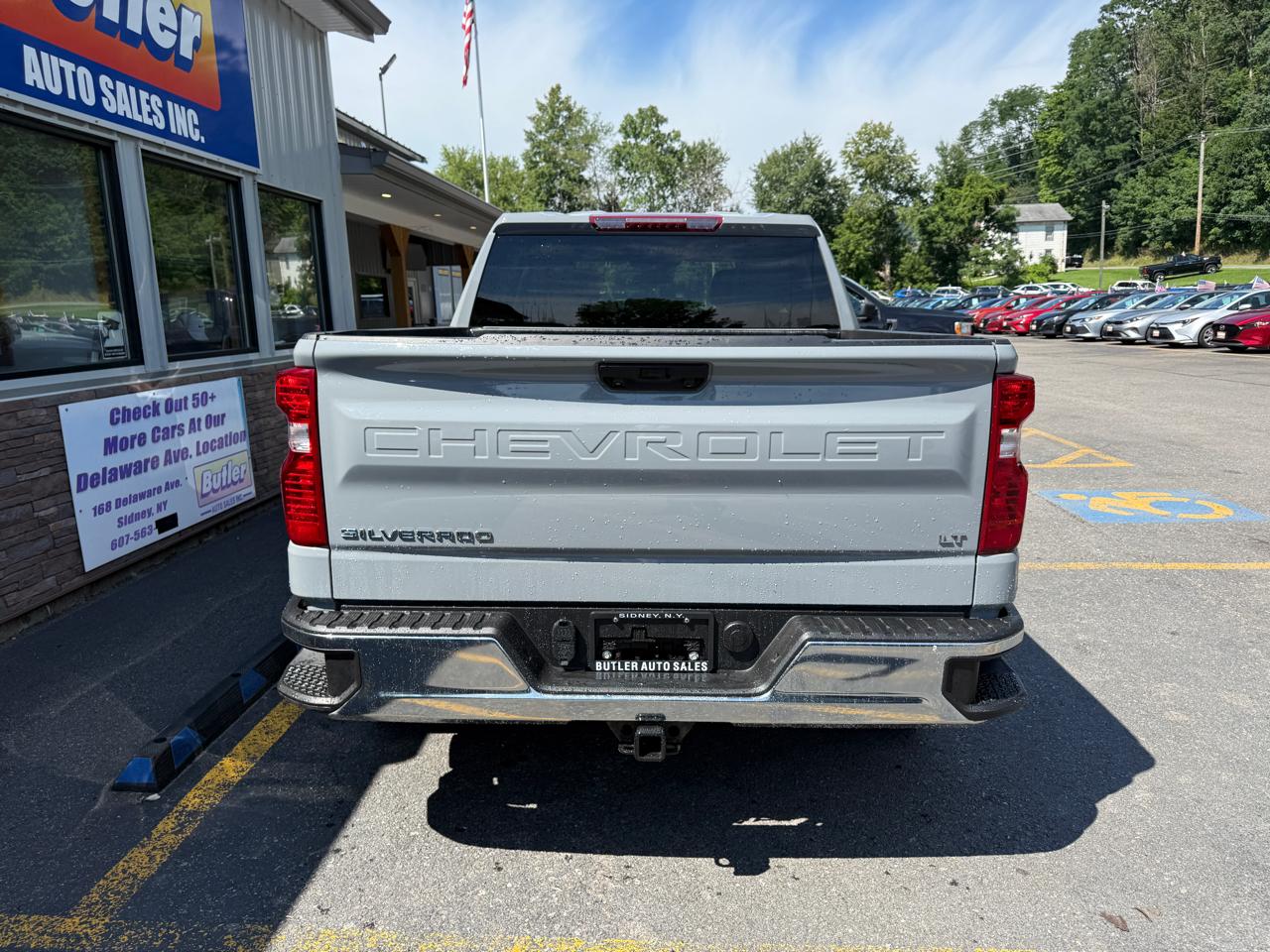 Chevrolet Silverado 1500 LT-L Crew Cab 4WD 2024