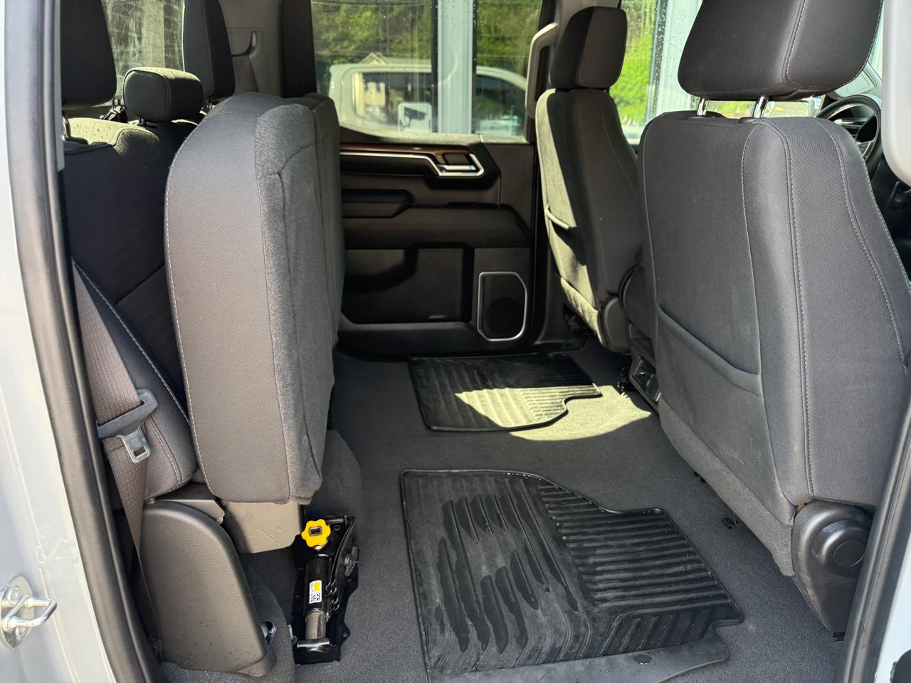 Chevrolet Silverado 1500 LT-L Crew Cab 4WD 2024