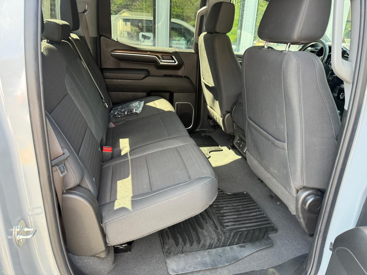 Chevrolet Silverado 1500 LT-L Crew Cab 4WD 2024