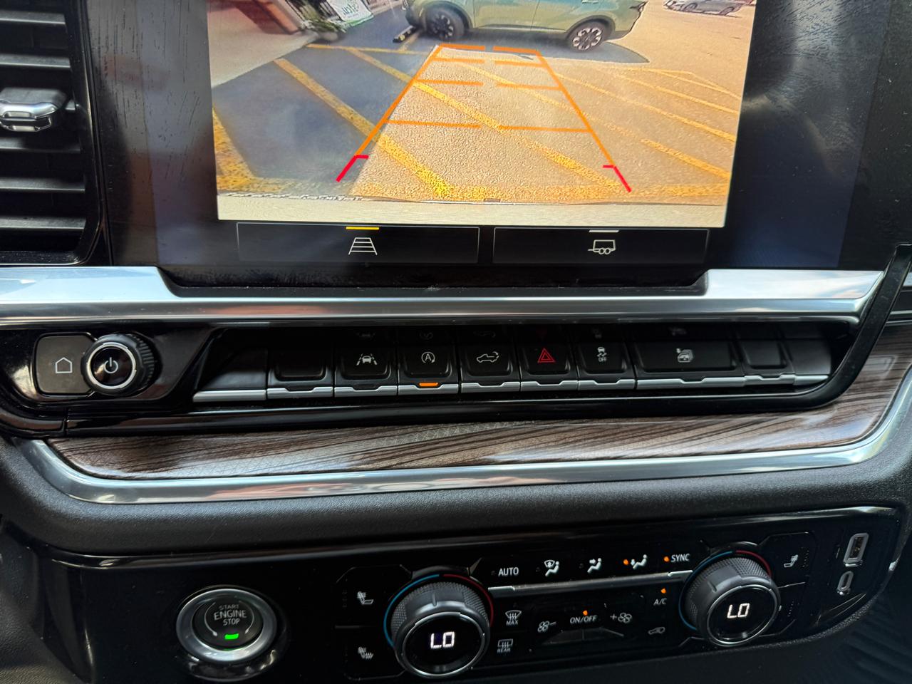 Chevrolet Silverado 1500 LT-L Crew Cab 4WD 2024