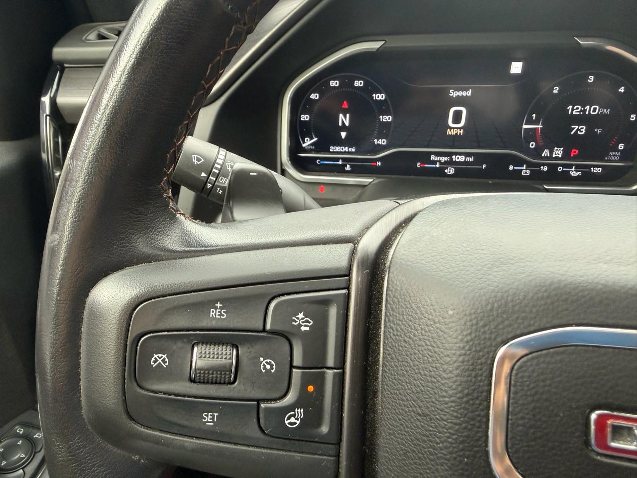 GMC Sierra 1500 AT4 Crew Cab 4WD 2023
