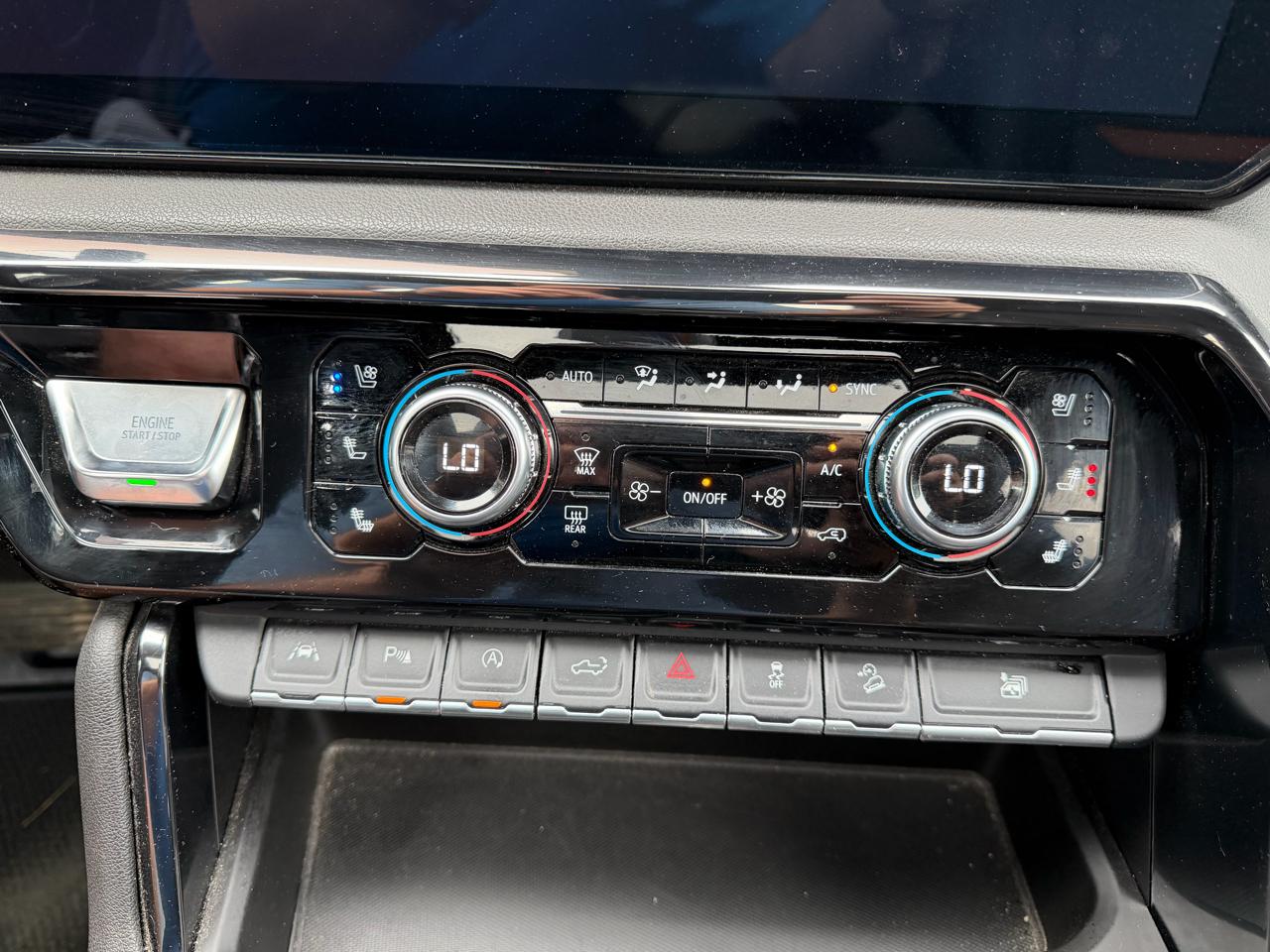 GMC Sierra 1500 AT4 Crew Cab 4WD 2023