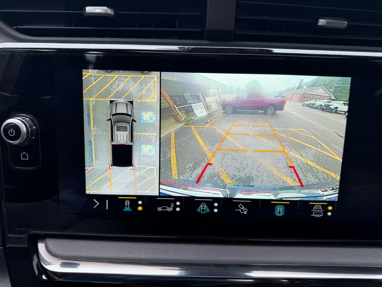 GMC Sierra 1500 AT4 Crew Cab 4WD 2023