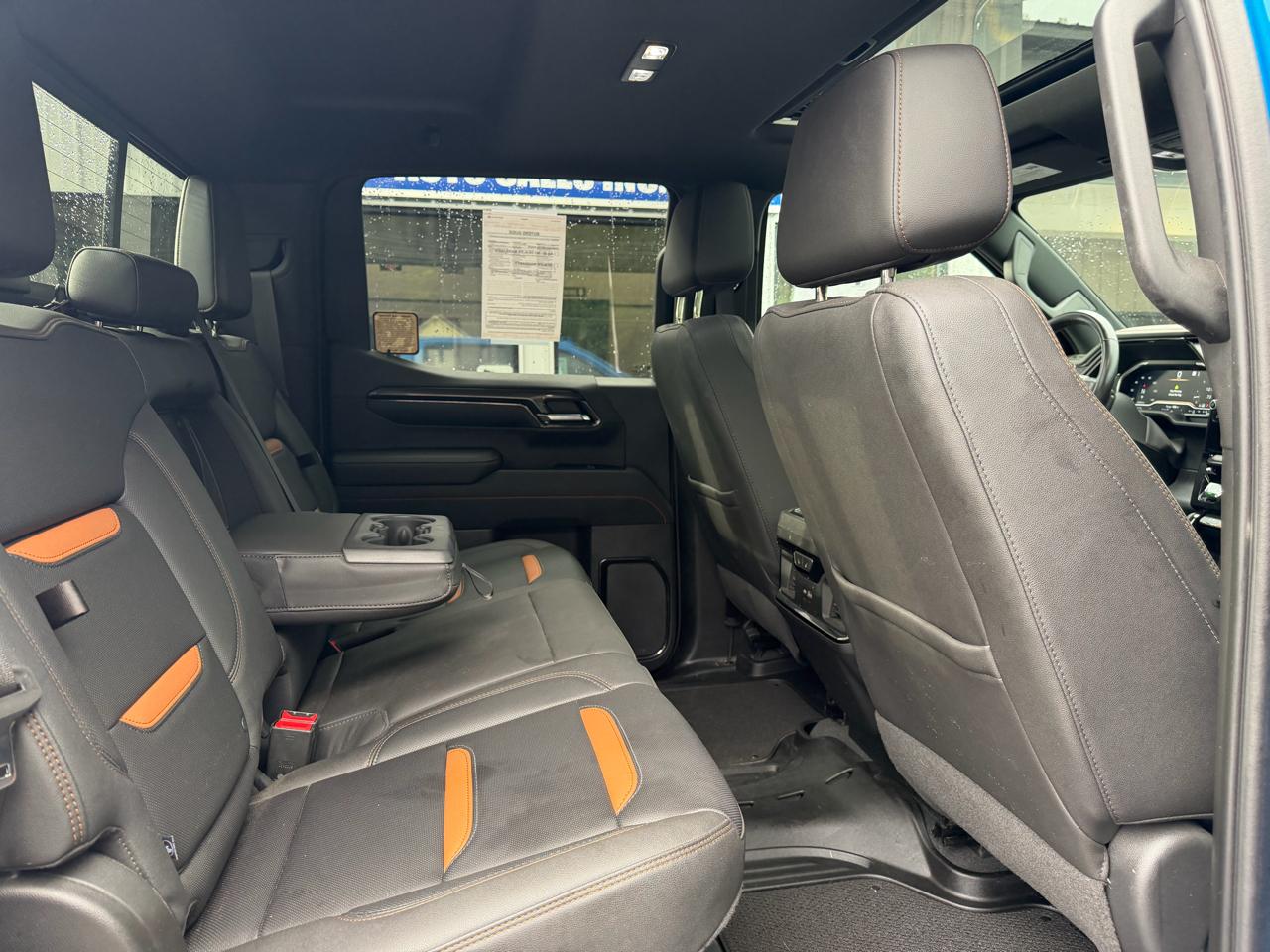 GMC Sierra 1500 AT4 Crew Cab 4WD 2023
