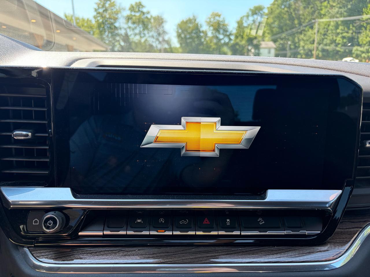 Chevrolet Silverado 1500 RST Crew Cab 4WD 2024