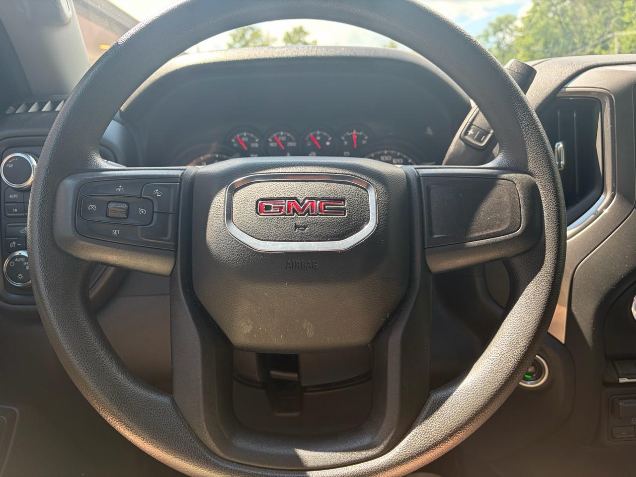 GMC Sierra 1500 Pro Crew Cab Short Box 4WD 2024