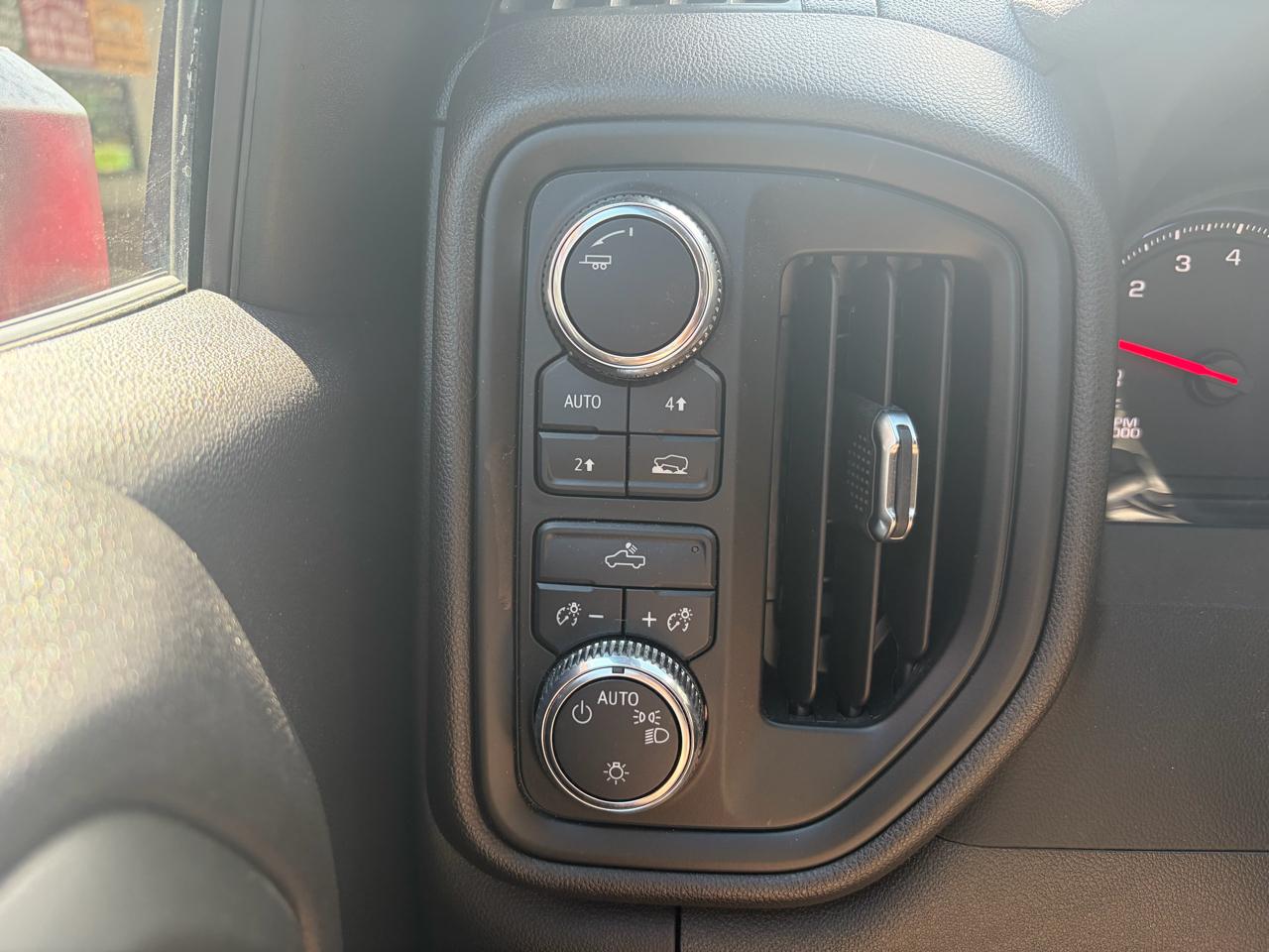 GMC Sierra 1500 Pro Crew Cab Short Box 4WD 2024