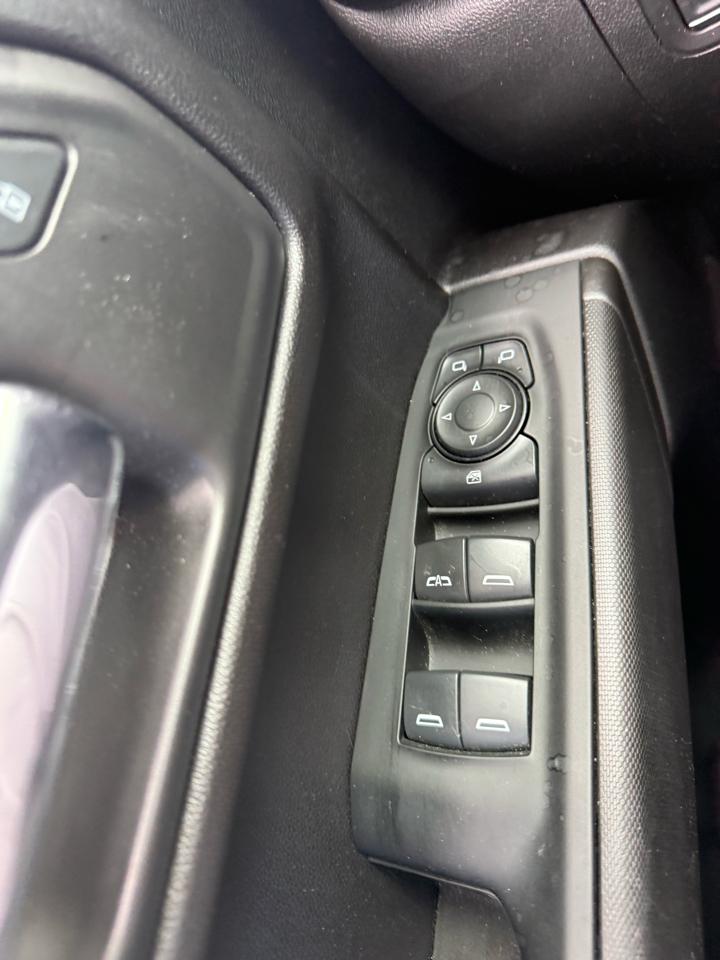 Chevrolet Silverado 1500 Custom Crew Cab 4WD 2024