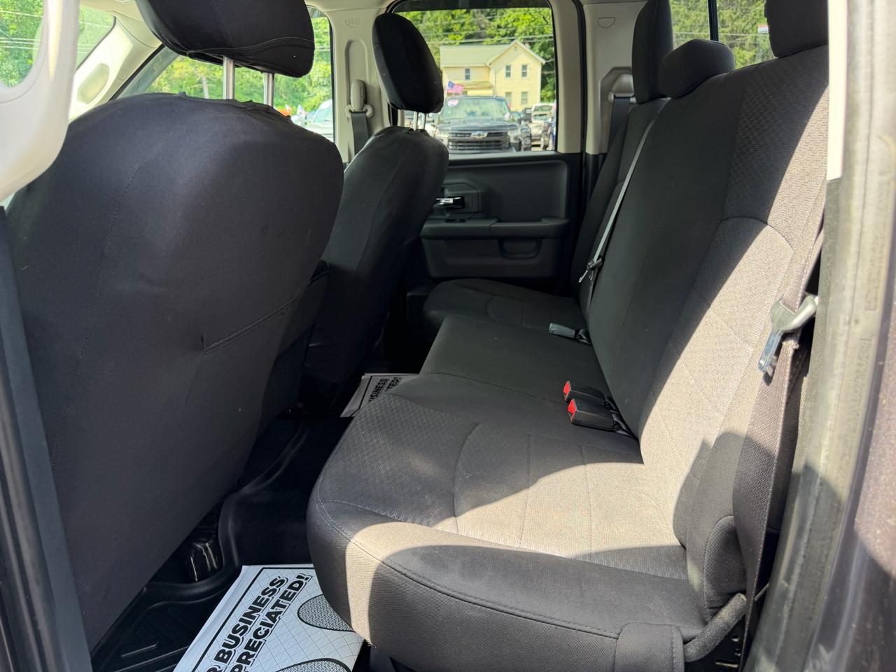 RAM 1500 SLT Quad Cab 4WD 2020
