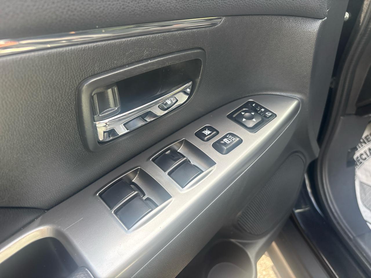 Mitsubishi Outlander Sport 2.0 ES 4WD 2024