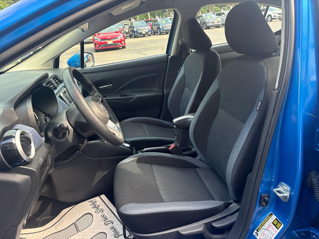 Nissan Versa SV 2023