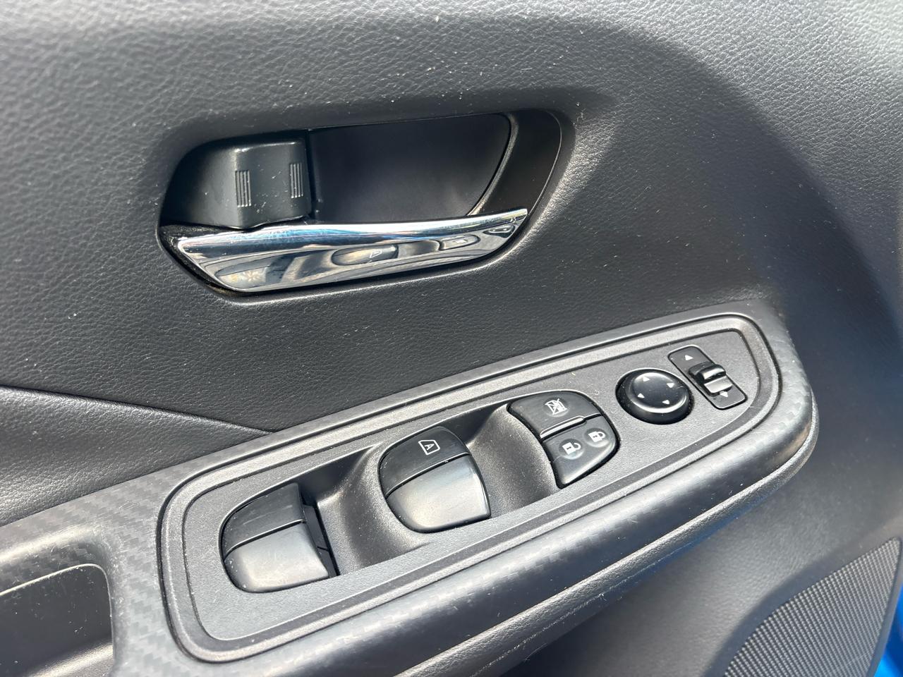 Nissan Versa SV 2023