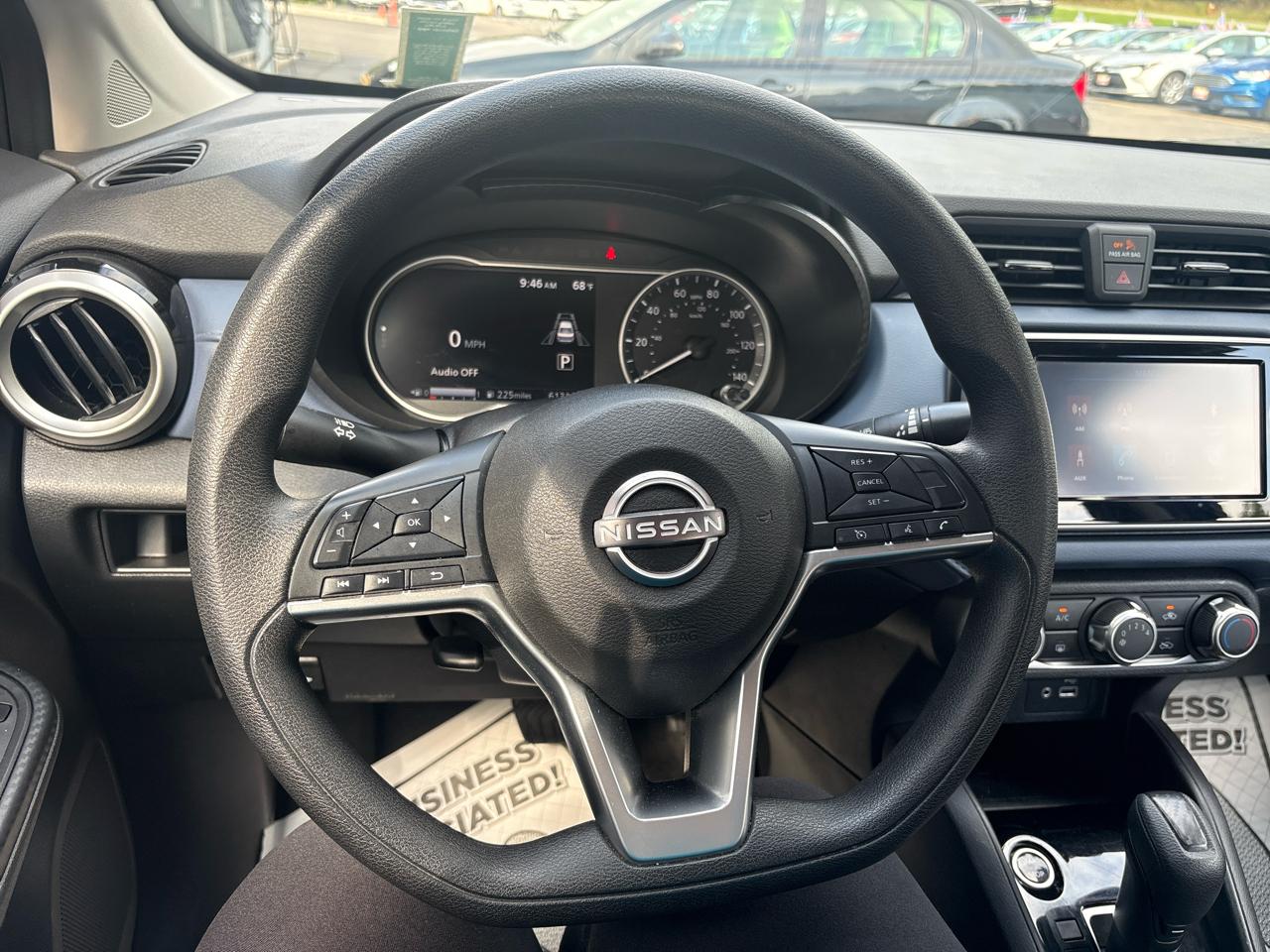 Nissan Versa SV 2023