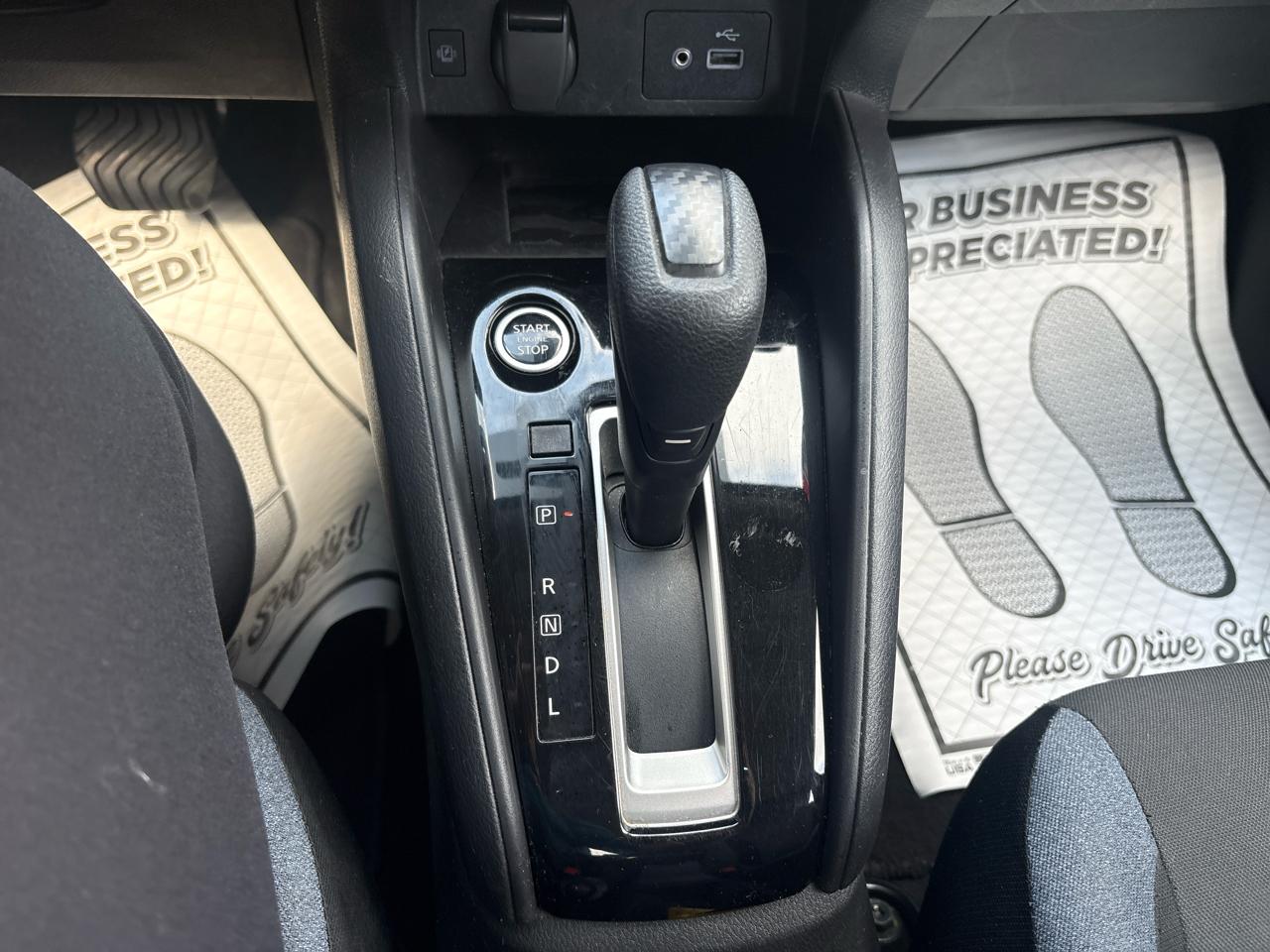 Nissan Versa SV 2023