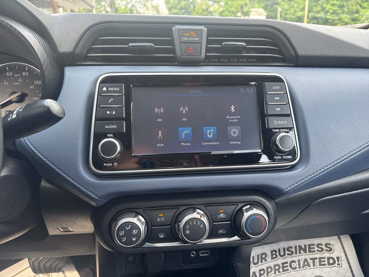 Nissan Versa SV 2023