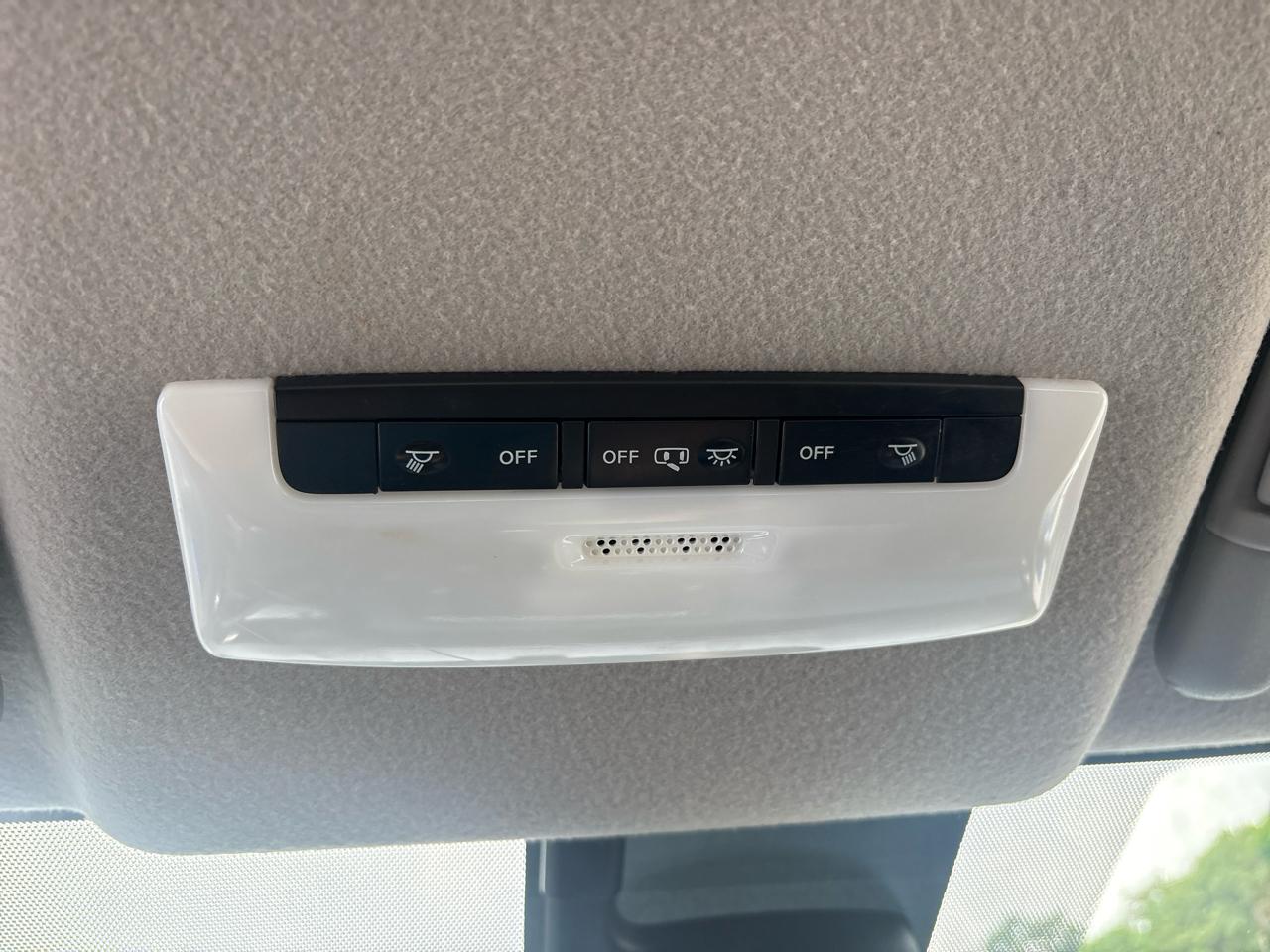 Nissan Versa SV 2023