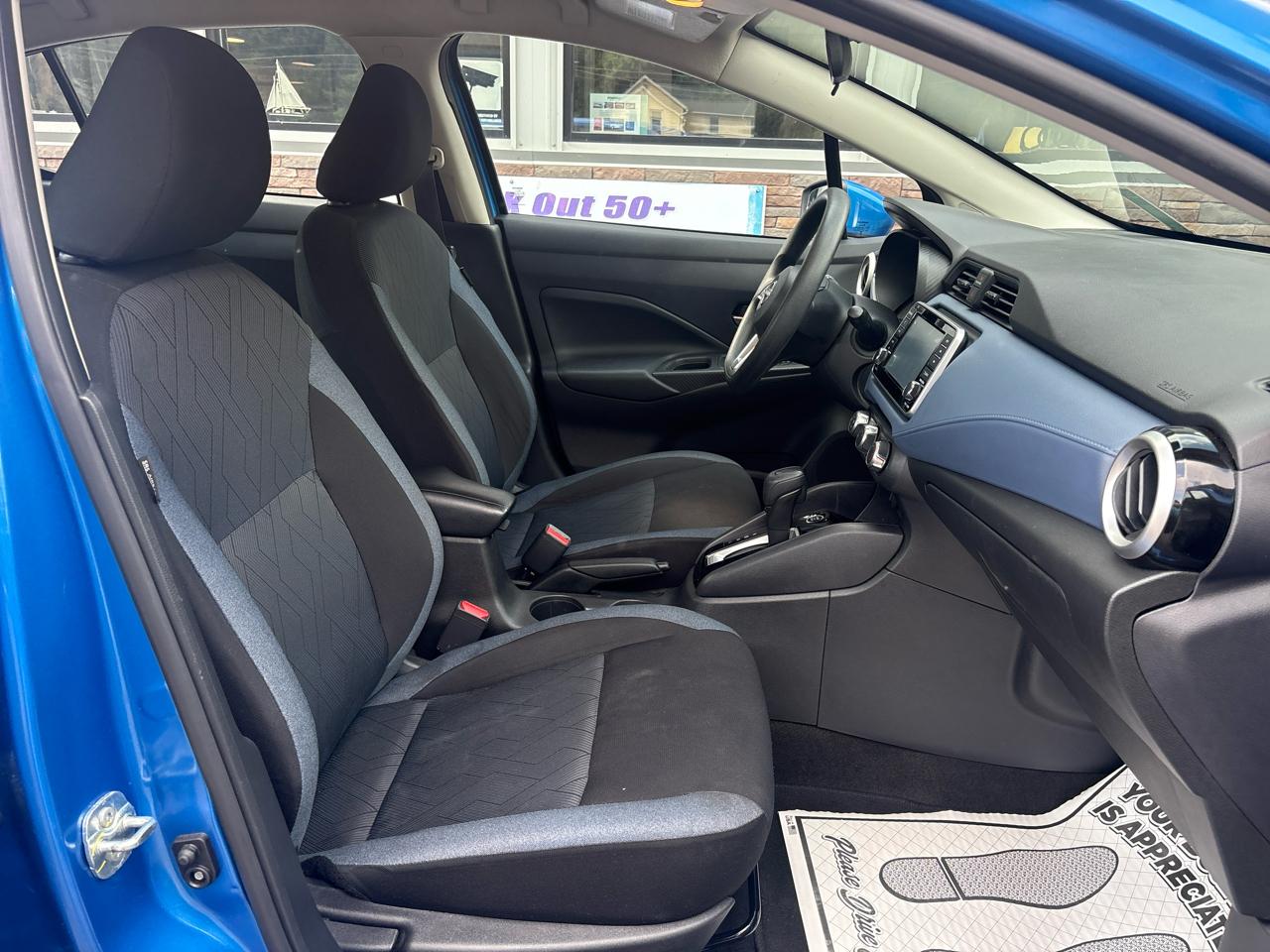 Nissan Versa SV 2023