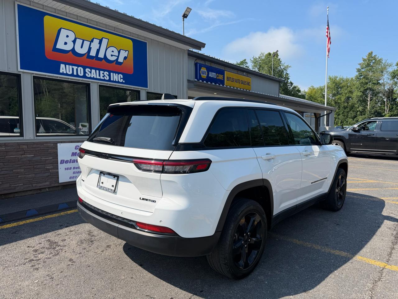 Jeep Grand Cherokee Limited 4WD 2023
