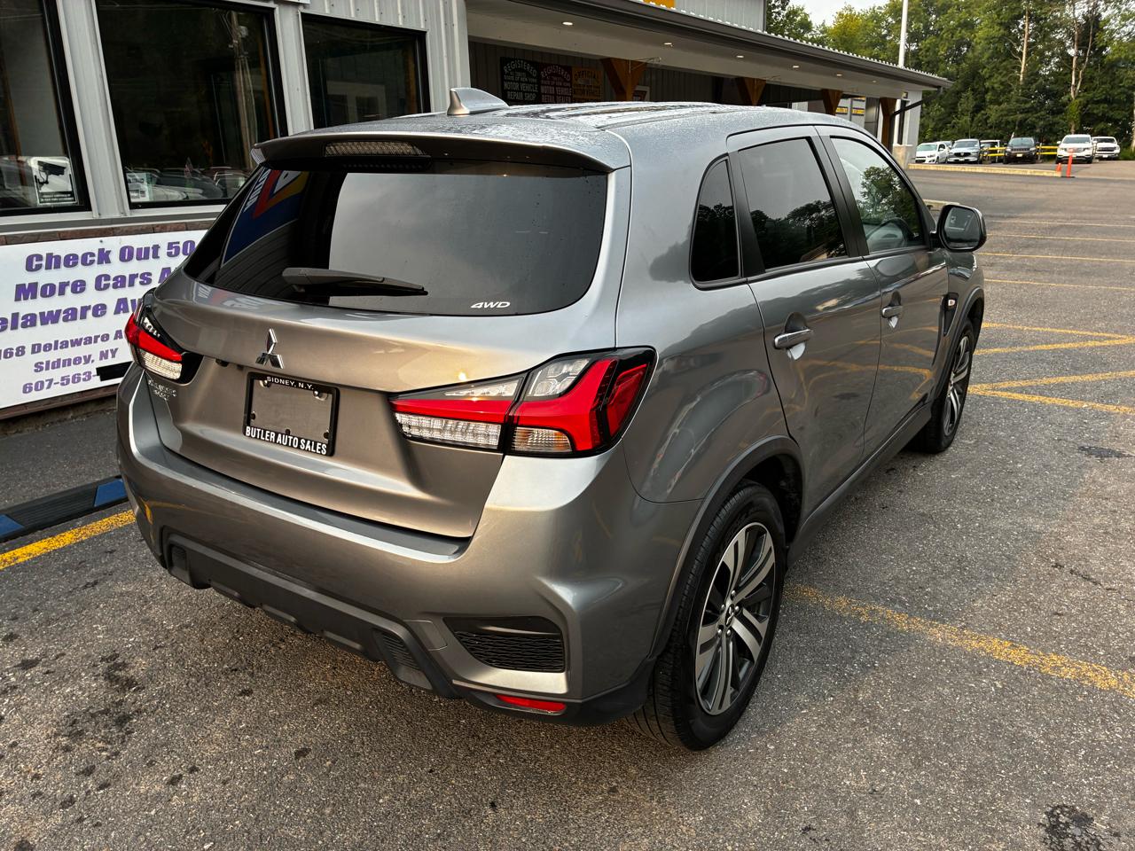 Mitsubishi Outlander Sport 2.0 ES 4WD 2024