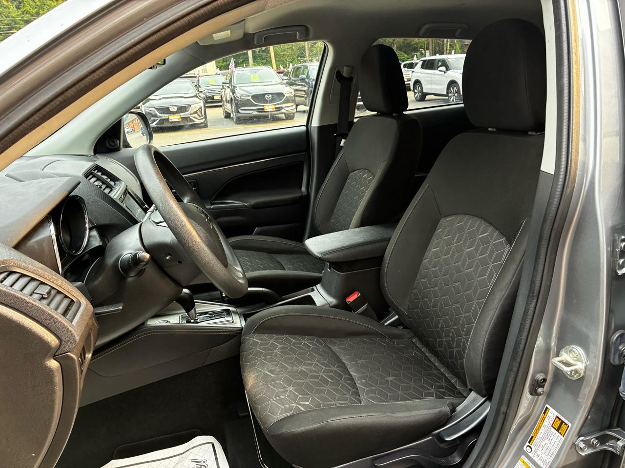 Mitsubishi Outlander Sport 2.0 ES 4WD 2024