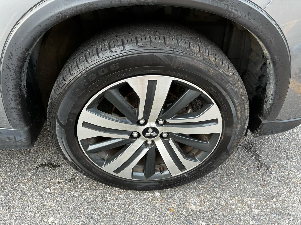 Mitsubishi Outlander Sport 2.0 ES 4WD 2024