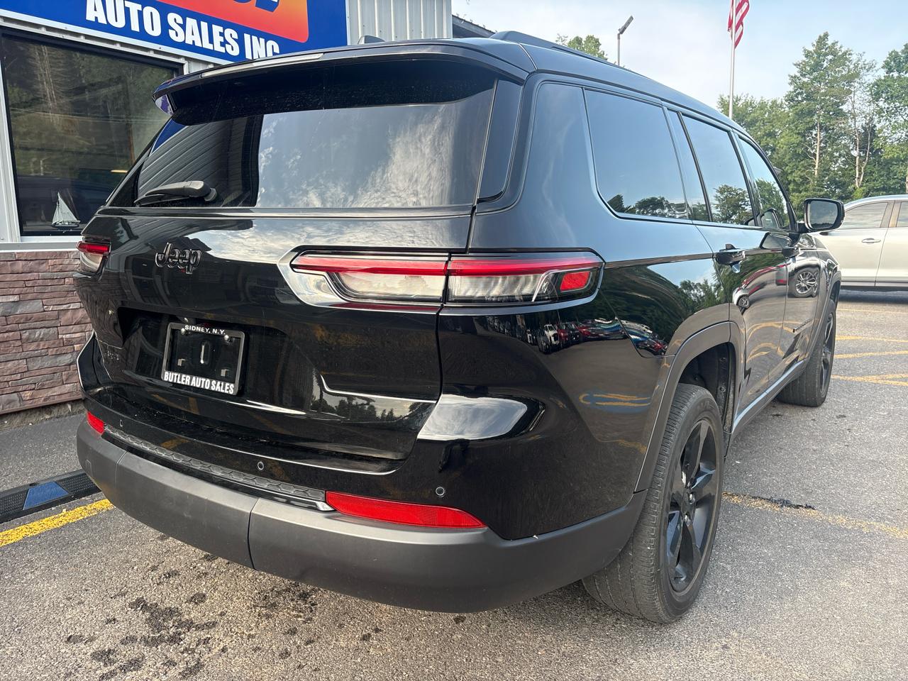 Jeep Grand Cherokee L Laredo 4WD 2023