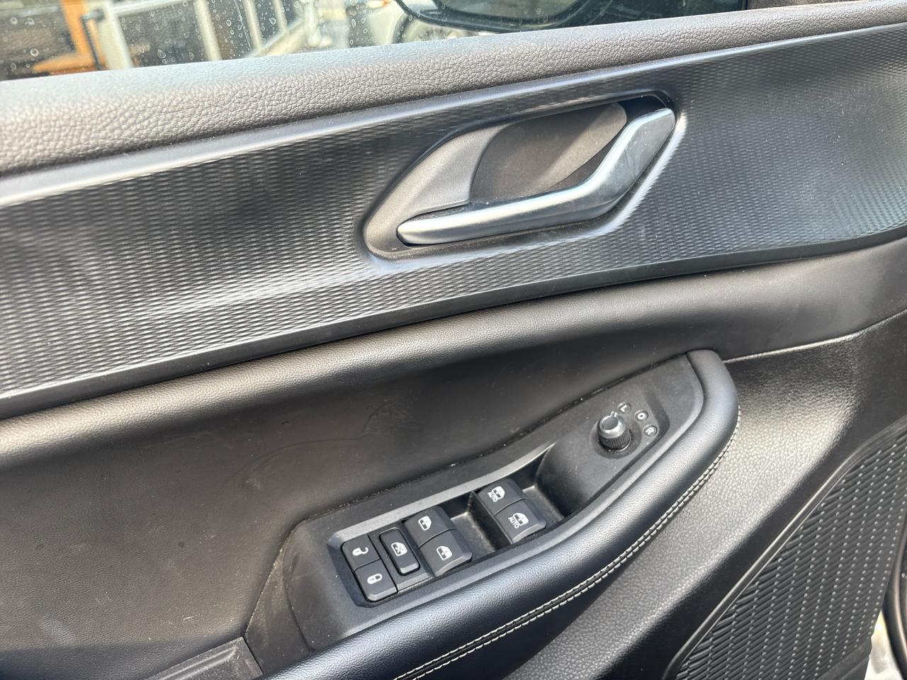 Jeep Grand Cherokee L Laredo 4WD 2023