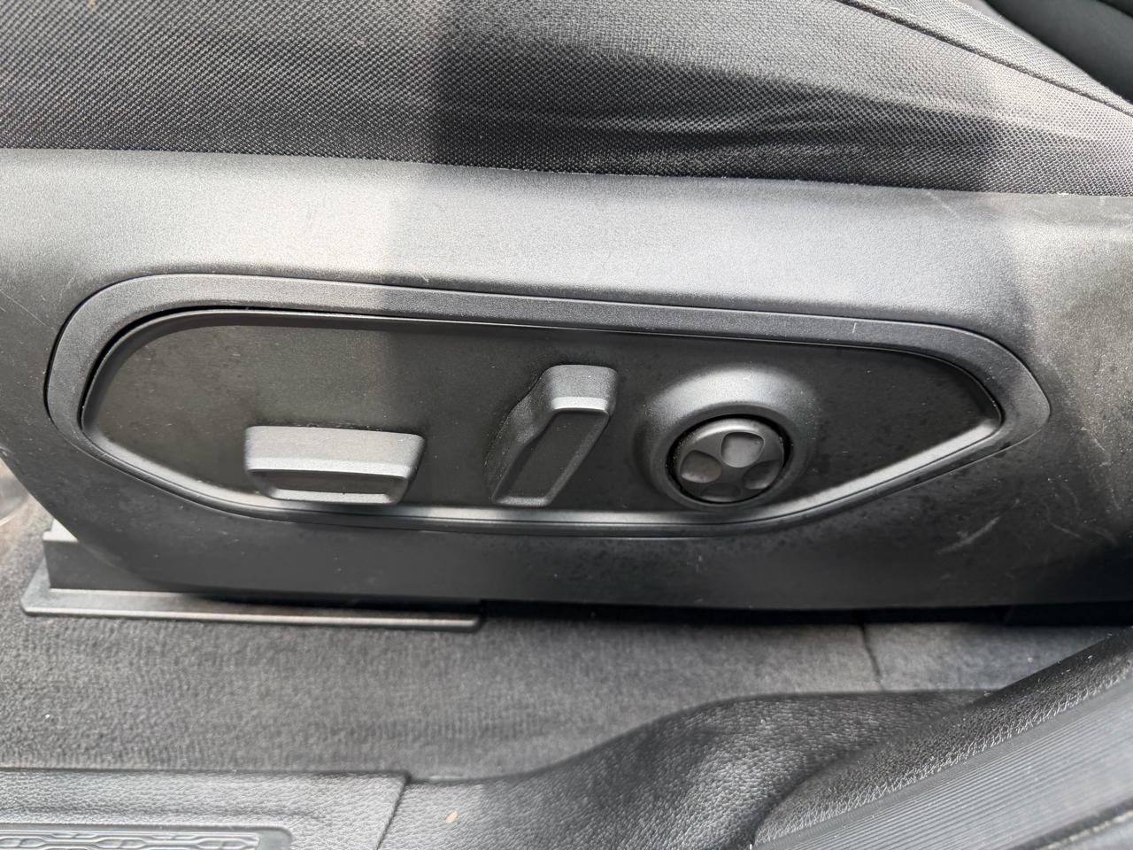 Jeep Grand Cherokee L Laredo 4WD 2023
