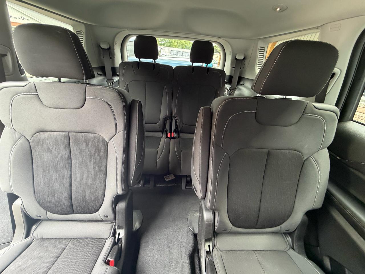 Jeep Grand Cherokee L Laredo 4WD 2023