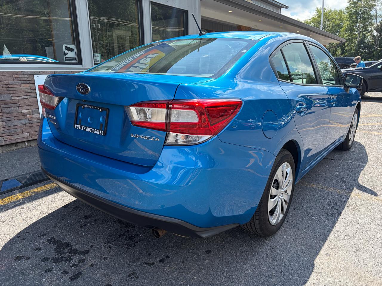 Subaru Impreza 2.0i 5M 4-Door 2023