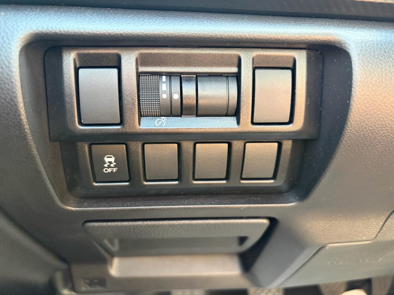 Subaru Impreza 2.0i 5M 4-Door 2023