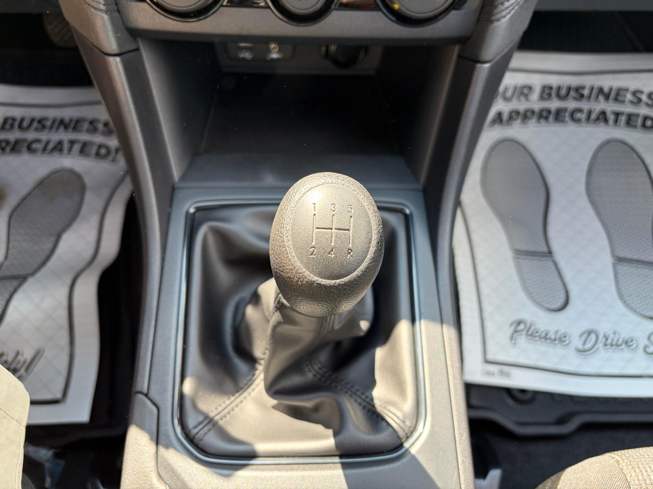 Subaru Impreza 2.0i 5M 4-Door 2023