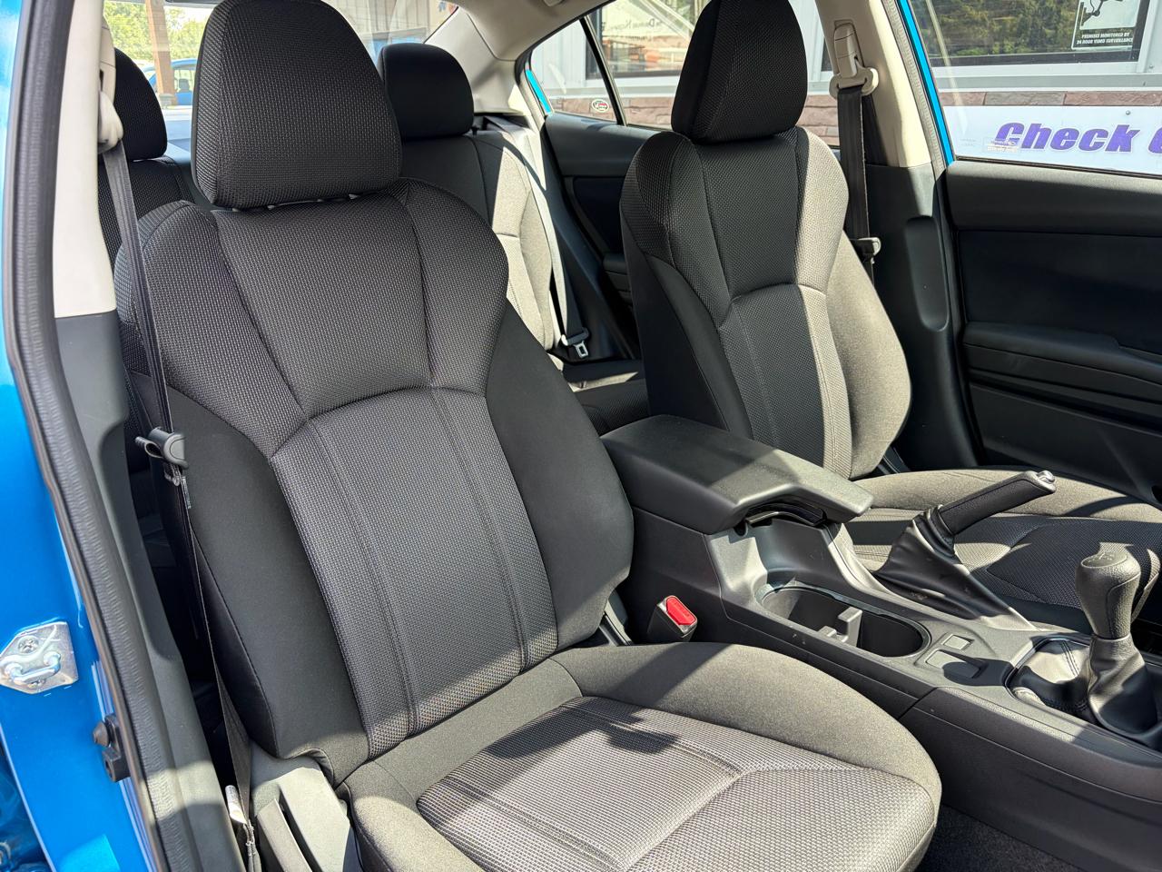 Subaru Impreza 2.0i 5M 4-Door 2023