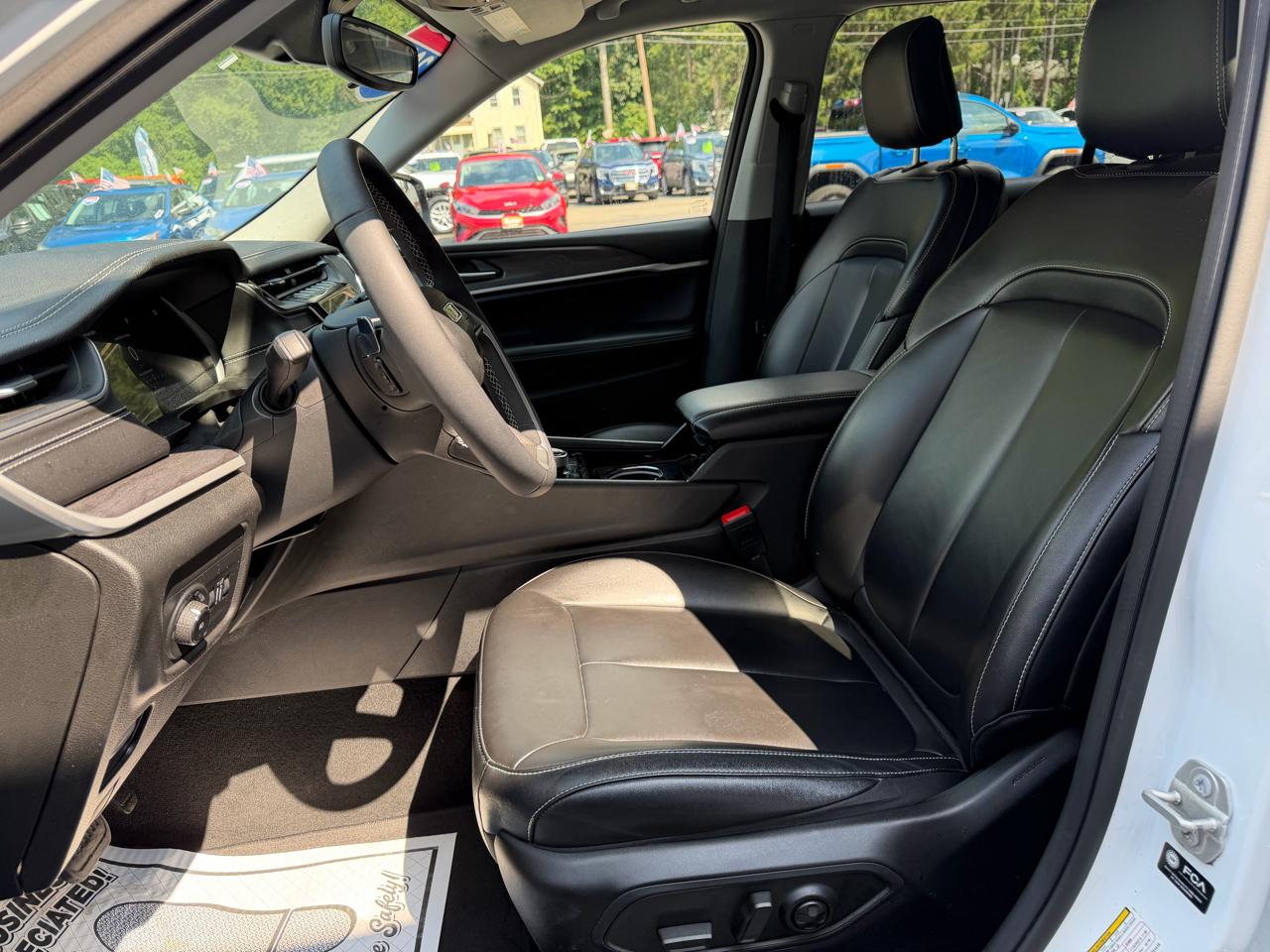Jeep Grand Cherokee L Limited 4WD 2023