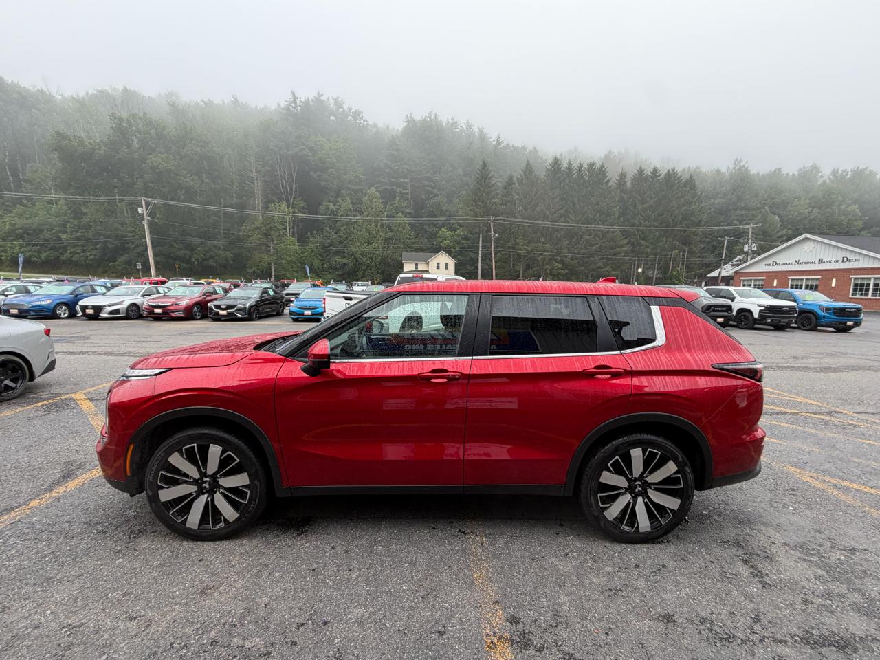 Mitsubishi Outlander SE 4WD 2025