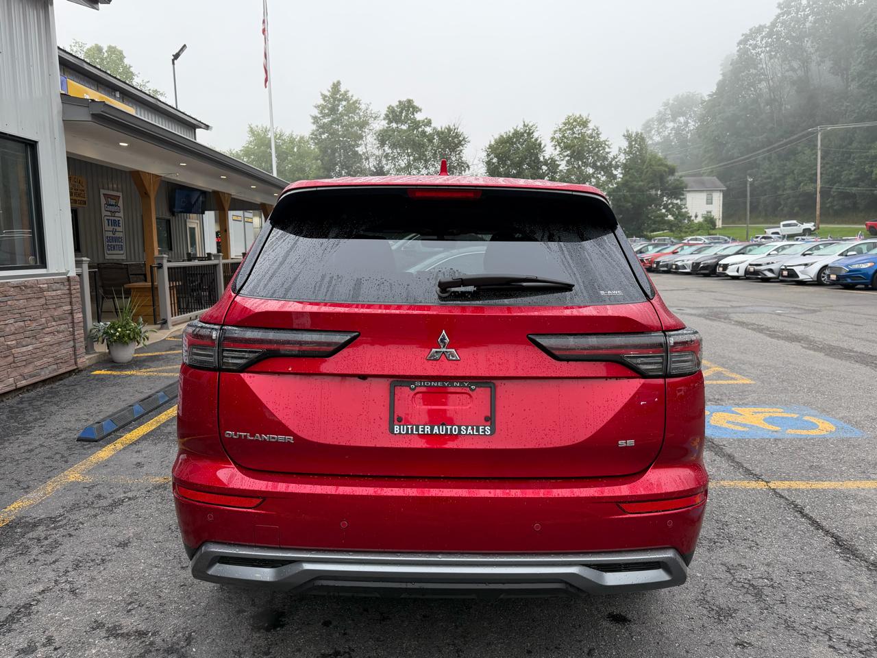 Mitsubishi Outlander SE 4WD 2025