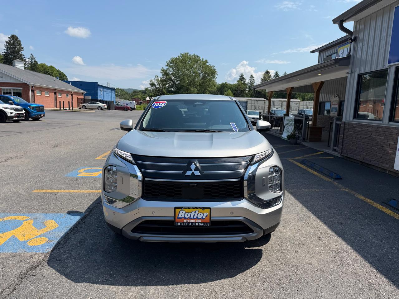Mitsubishi Outlander SE 4WD 2025