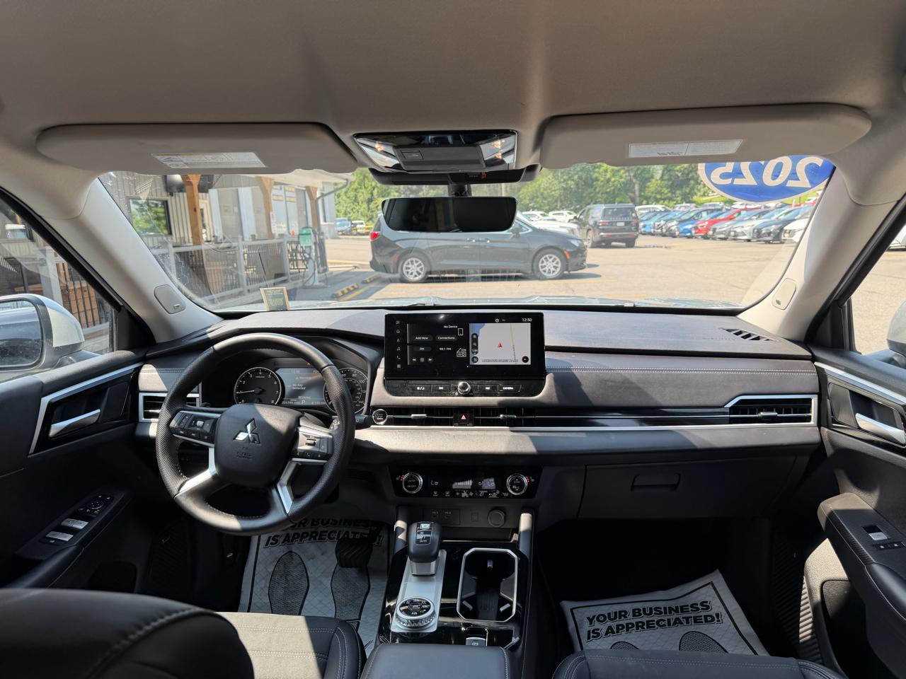 Mitsubishi Outlander SE 4WD 2025