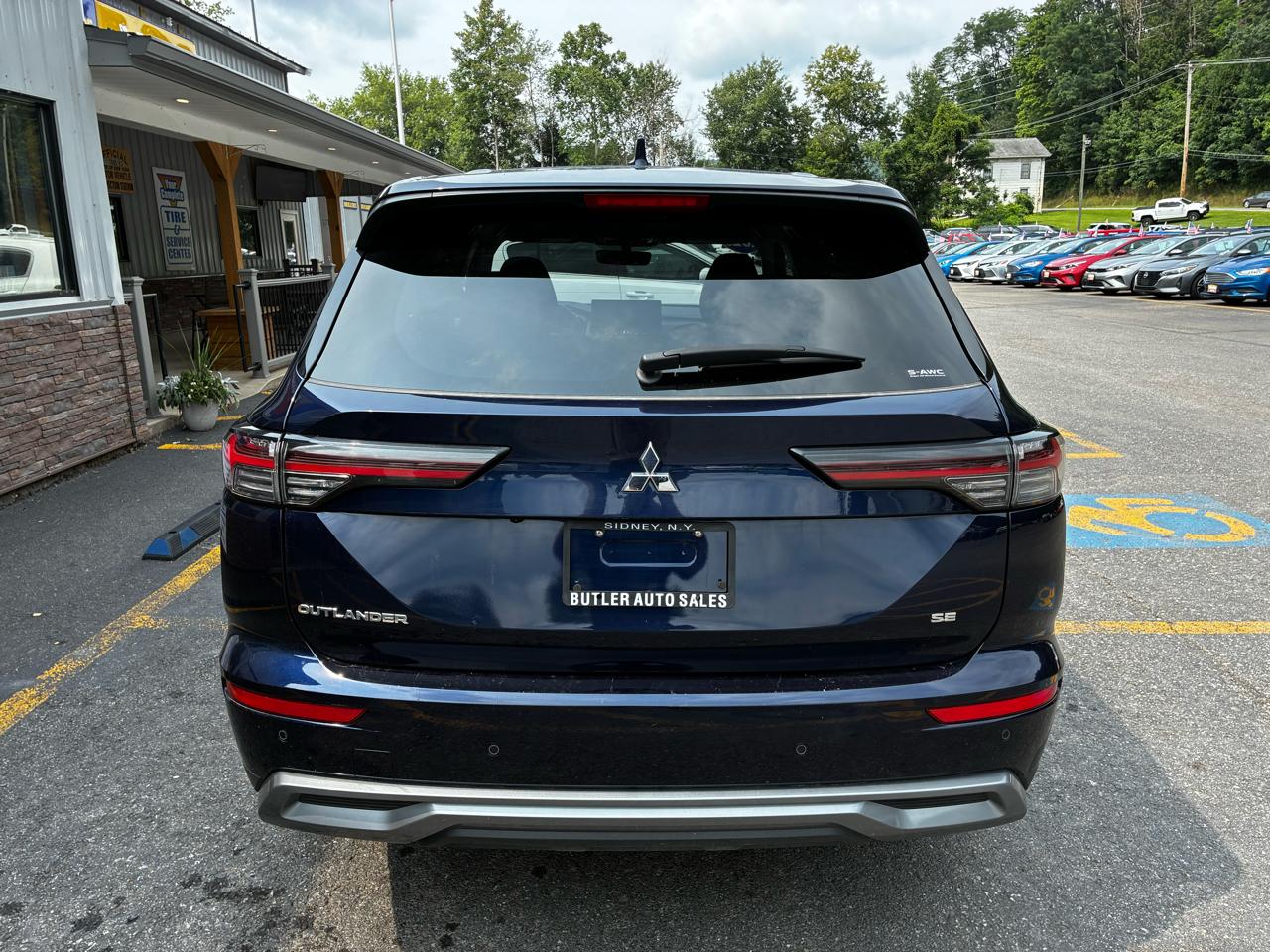 Mitsubishi Outlander SE 4WD 2025