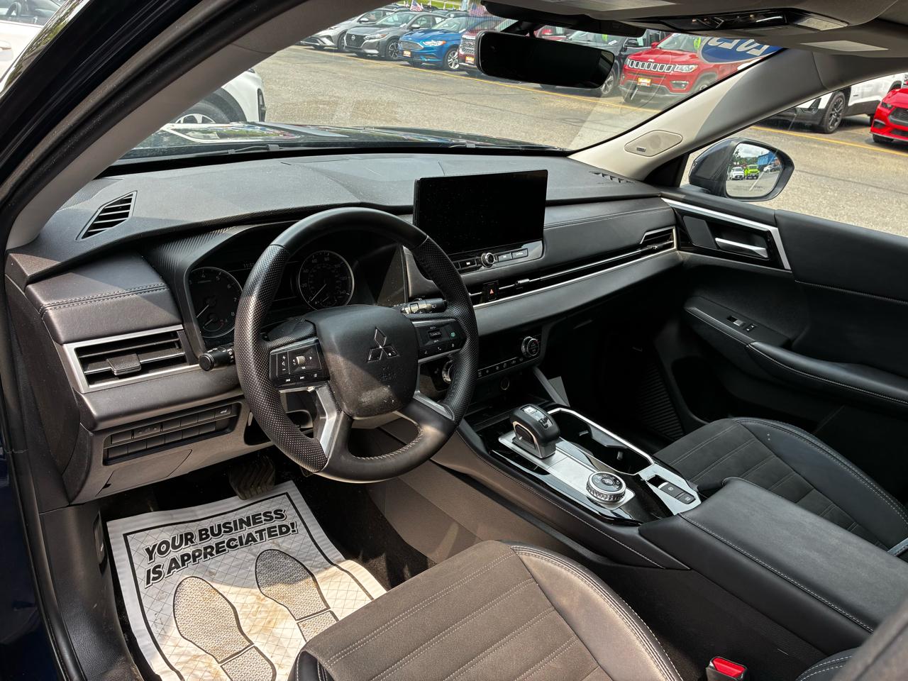 Mitsubishi Outlander SE 4WD 2025
