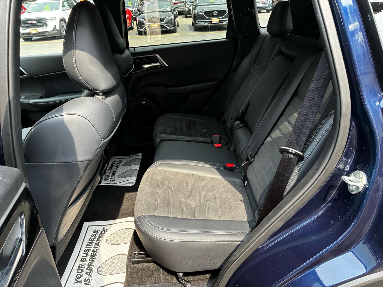 Mitsubishi Outlander SE 4WD 2025