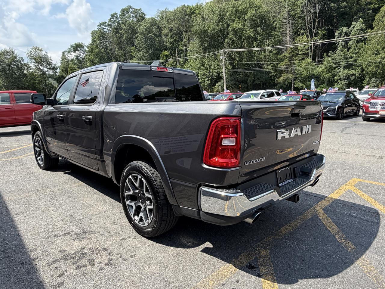 RAM 1500 Laramie Crew Cab SWB 4WD 2026